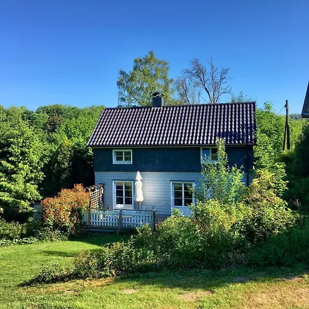 Feriehus Oekologisches Und Modernes Waldhaeuschen Solingen